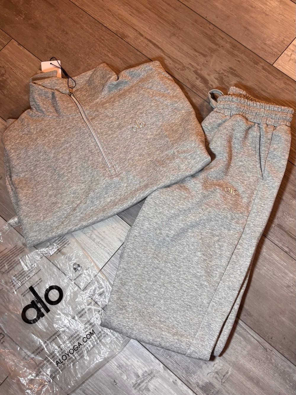 ALO Yoga Kids Light Grey Quarter-Zip Sweatshirt & Joggers Set
